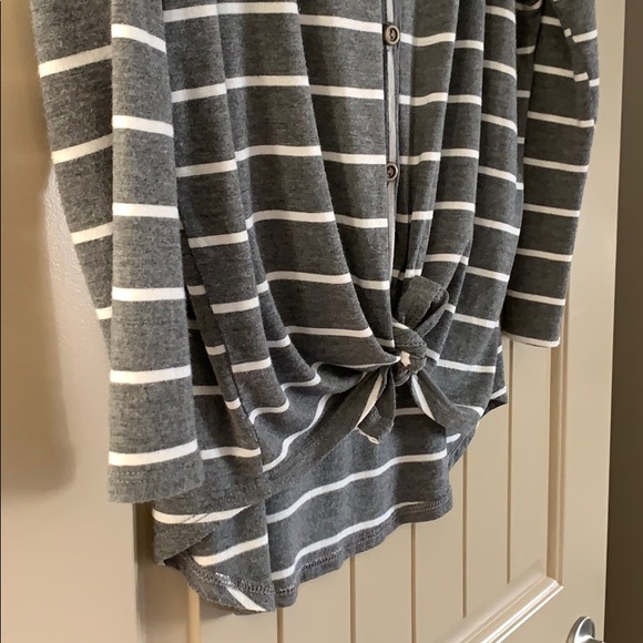 ♡ *GREY* White Birch Front Tie Shirt - Picture 8 of 8